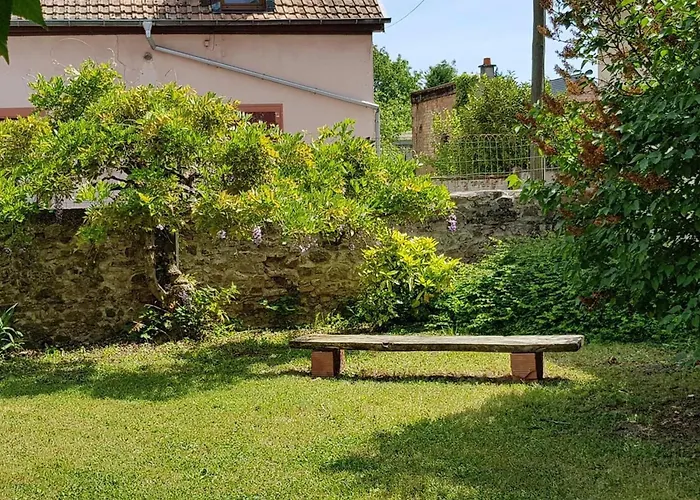 Nyaraló Confortable Pour 4 Pers. Avec Piscine Et Terrasse - Fr-1-744-53 *